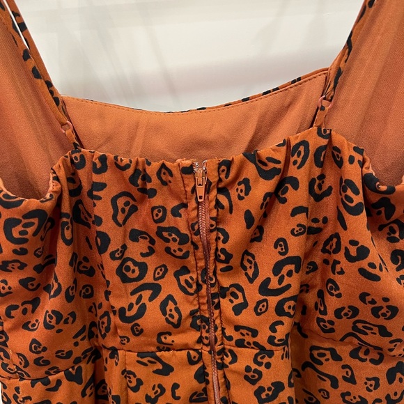 Nordstrom Row A Square Neck Cheetah Midi Dress - Picture 10 of 12